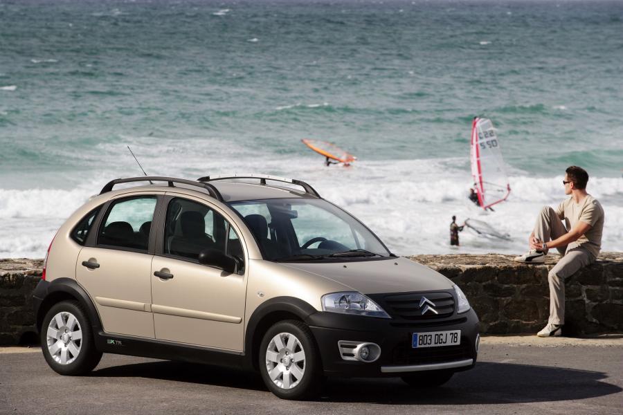  Citroen C3 XTR 2005 года  (фото 13 из 37)